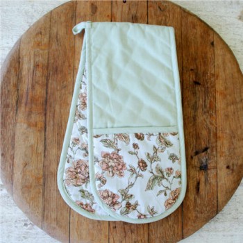 Pretty Floral double oven gloves